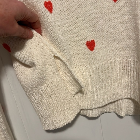Sweet heart crewneck sweater creamy lightweight womens size small - Picture 4 of 8